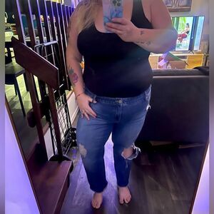 Cute torrid jeans size 20 distressed